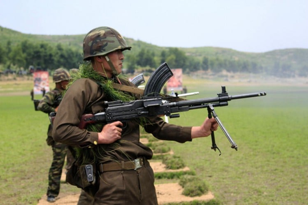 the-north-korean-kalashnibren-aka-type-73-light-machine-gun-v0-pm9afklybnm61.png
