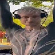 Chris05