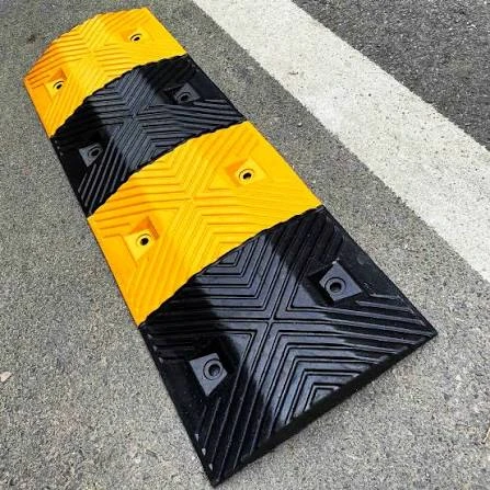 Speed bump 一个减速带 Mod